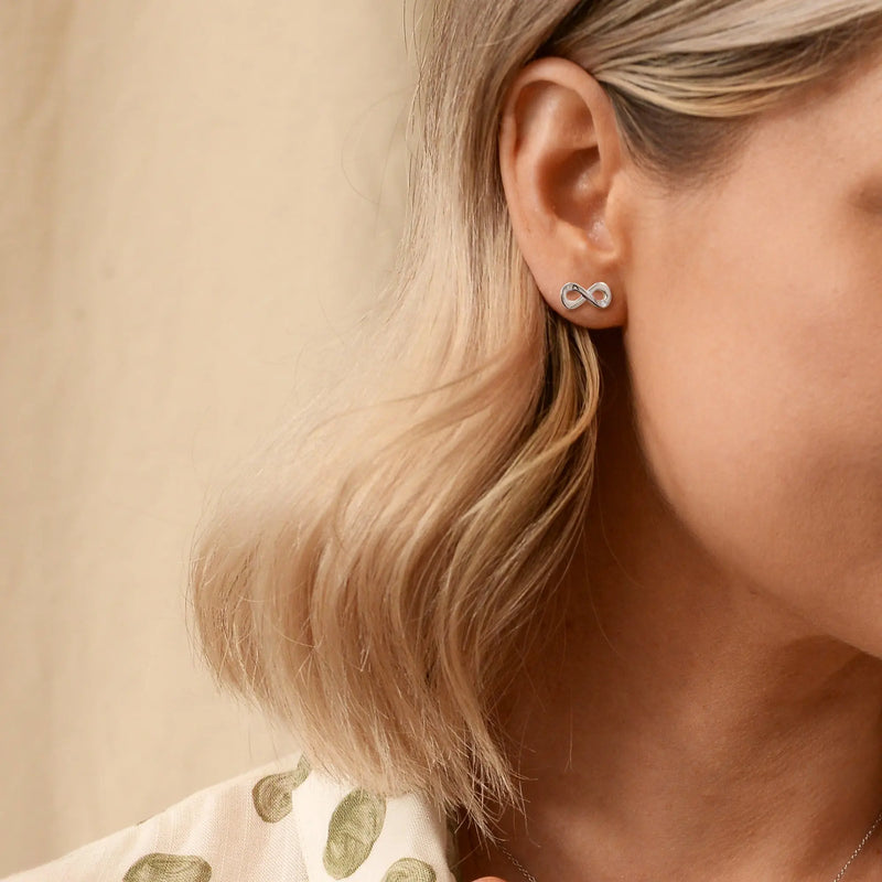 Amulets Infinity Earrings Hot Diamonds