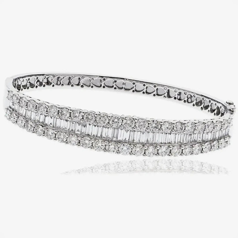DIAMOND GRADUATION BANGLE IN 18K WHITE GOLD HEERA DIAMONDS