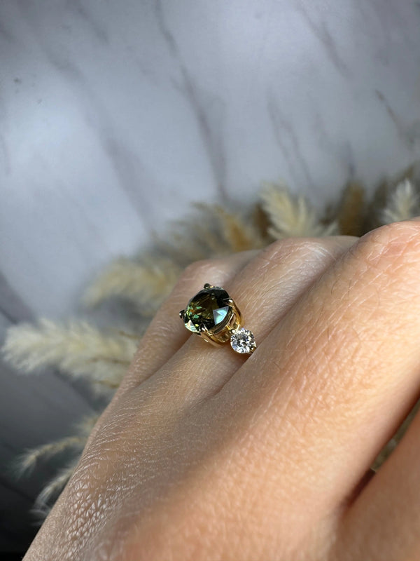 "Grinch" Three Stone Round Cut Diamond Trilogy Engagement Ring HEERA DIAMONDS