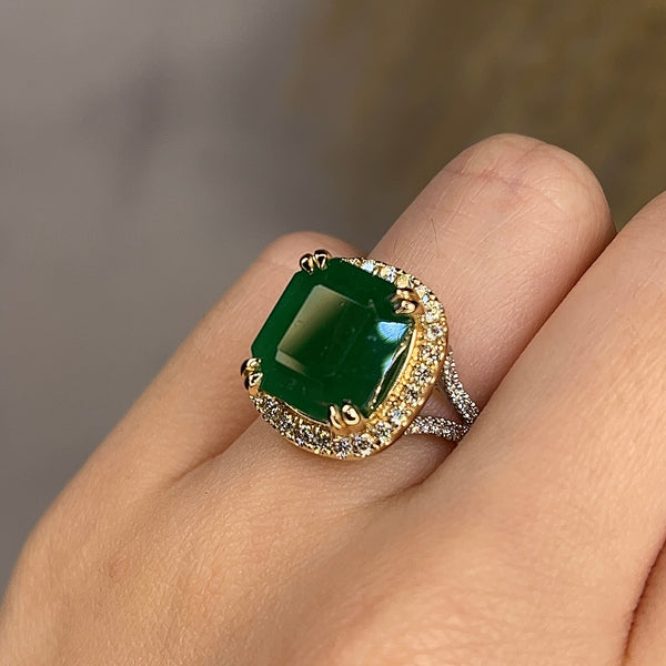 "Esme" Emerald Halo Diamond Shoulder Ring - HEERA DIAMONDS