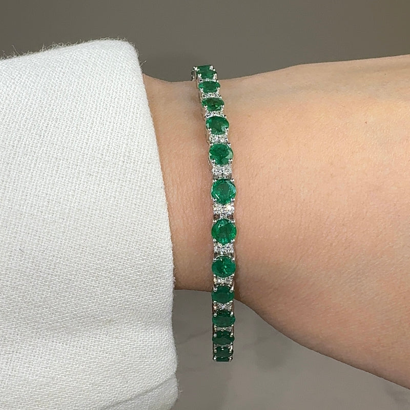 Round Brilliant Diamond and Emerald 4 Claw Bracelet BRDE45345 - HEERA DIAMONDS