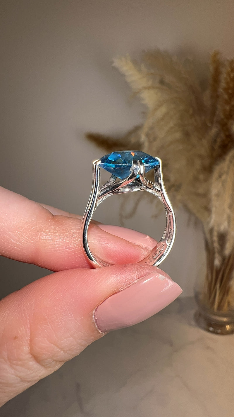 "Moana" Blue Topaz Oval Cut Solitaire Platinum Ring