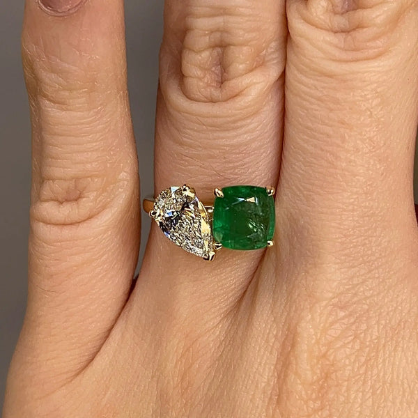 Juni 1.2 Carat Pear Shape Diamond with Emerald - HEERA DIAMONDS