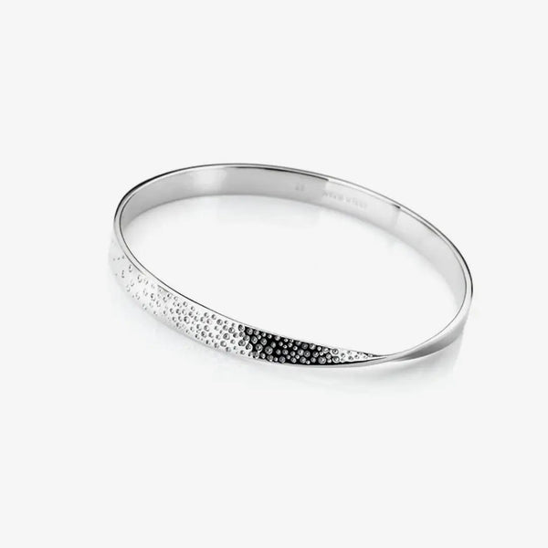 Quest Twist Bangle Hot Diamonds