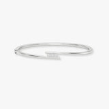 ROUND DIAMOND 0.36 CARAT THREE STONE CROSS OVER BANGLE