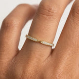 "Sole" 0.15ct Diamond Gradient Eternity Ring ET64