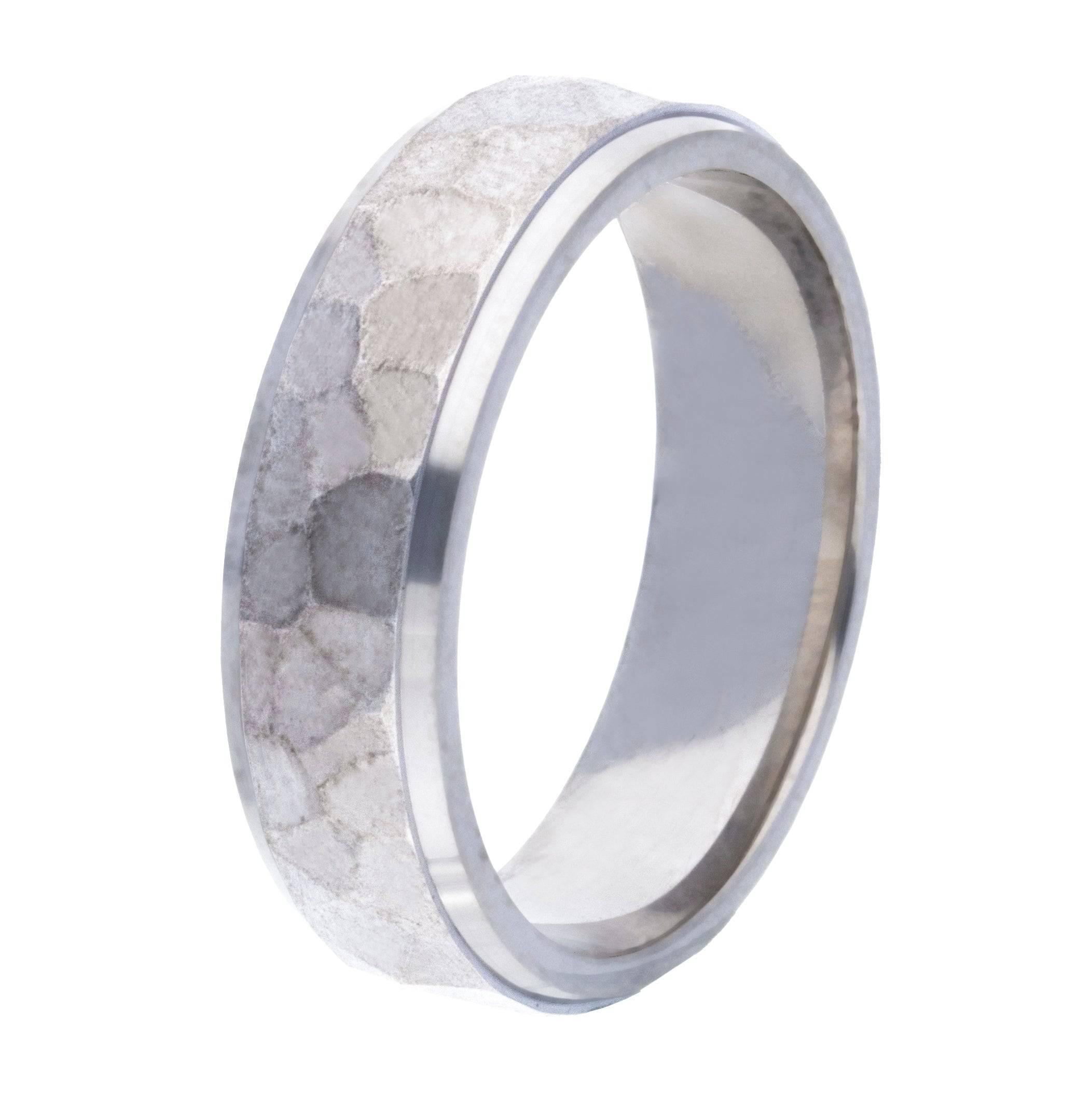 Traditional Court Mens Wedding band in a hammered finish centre and ...