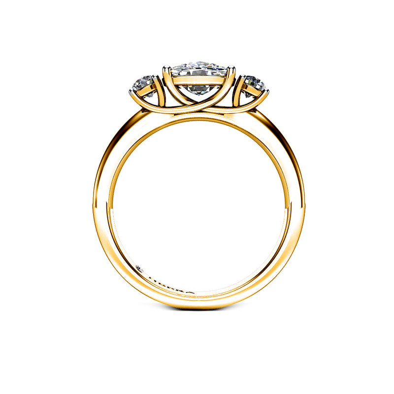 LIPSTICK - Oval and Rounds Trilogy Engagement Ring in Yellow Gold - HEERA DIAMONDS